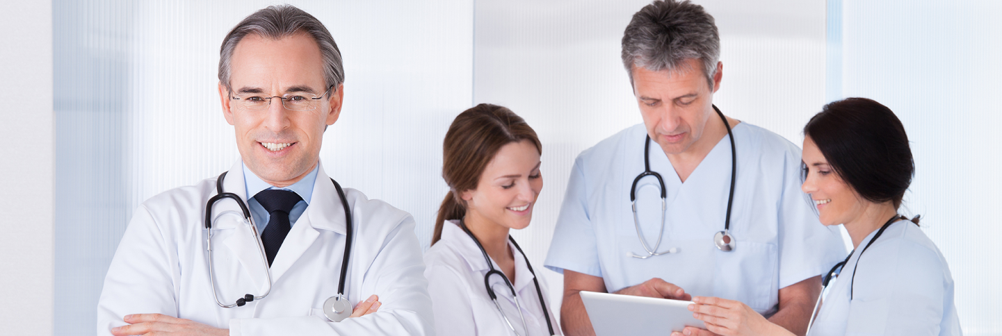 imagem equipe de médicos